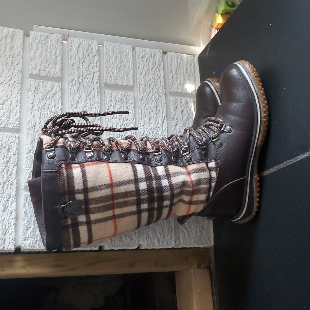Pajar Dark Brown and Plaid Winter Boots